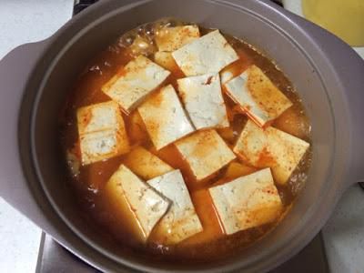 猪肉泡菜锅 돼지고기김치찌개的加工步骤