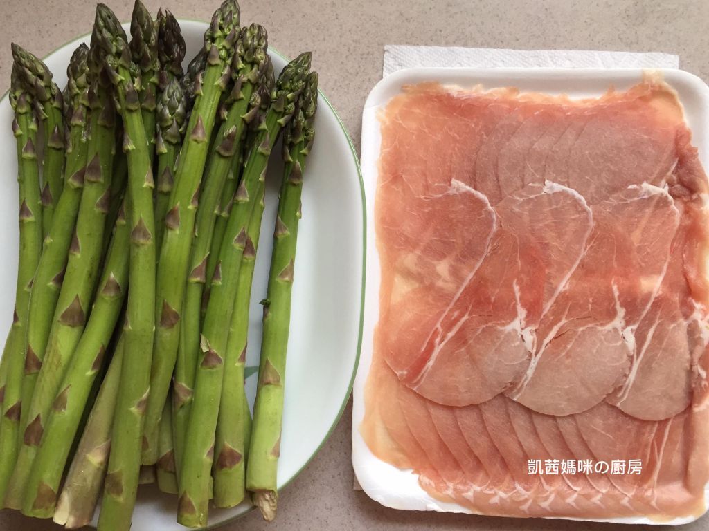 芦笋肉片卷🎶的加工步骤