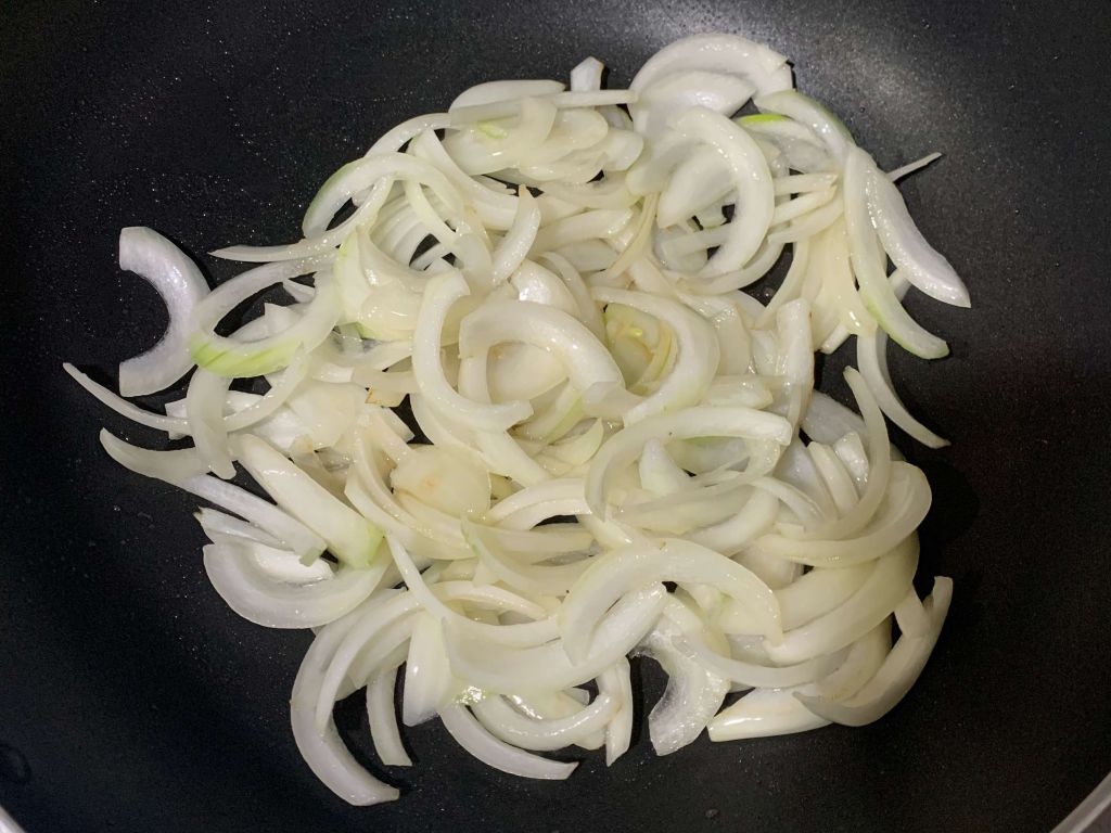 日式味噌猪肉丼饭的加工步骤