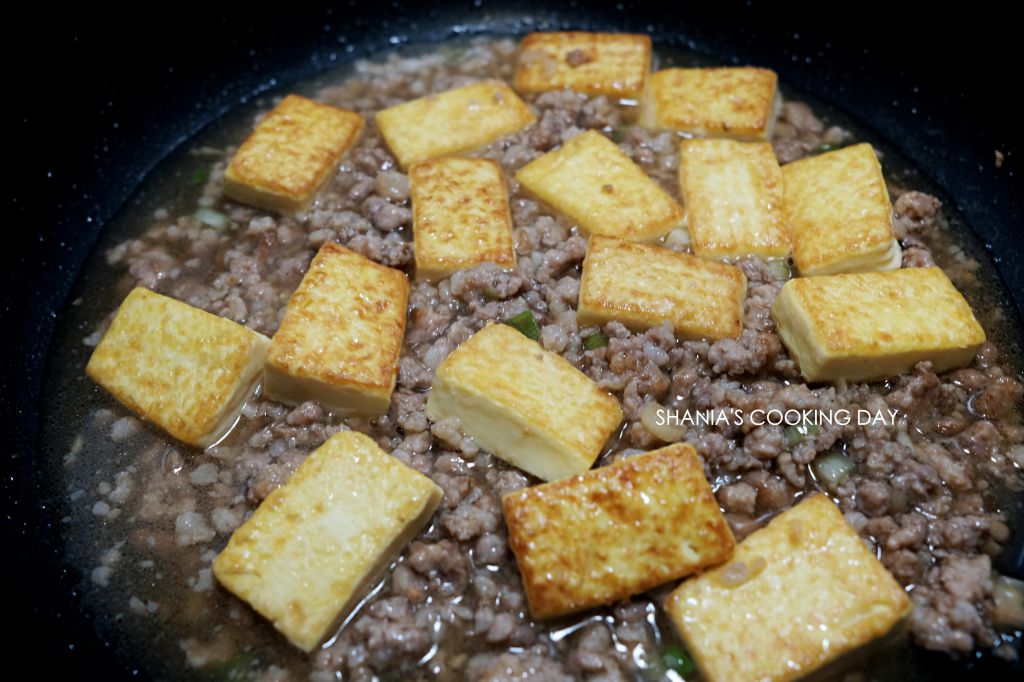 开胃下饭鱼香豆腐的加工步骤