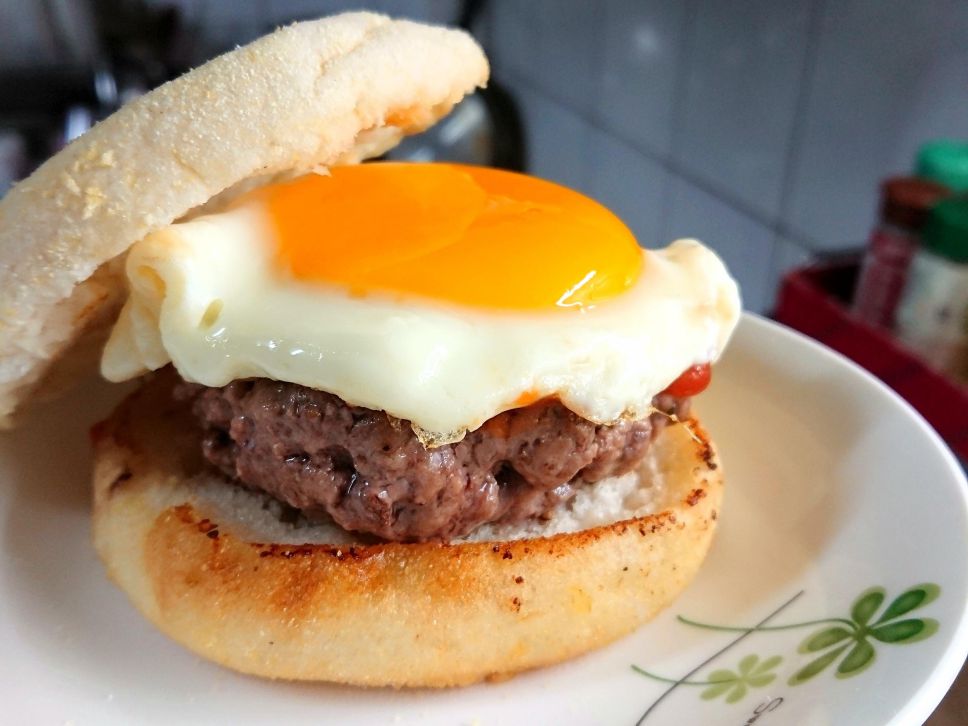 流心牛肉马芬堡🍔的加工步骤