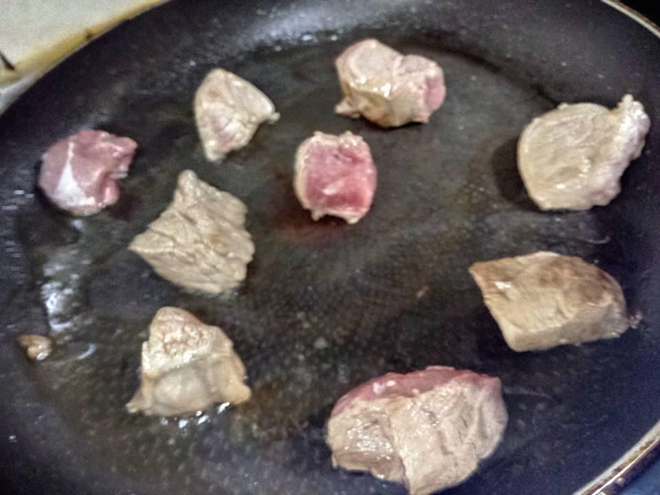 勃艮第红酒炖牛肉的加工步骤