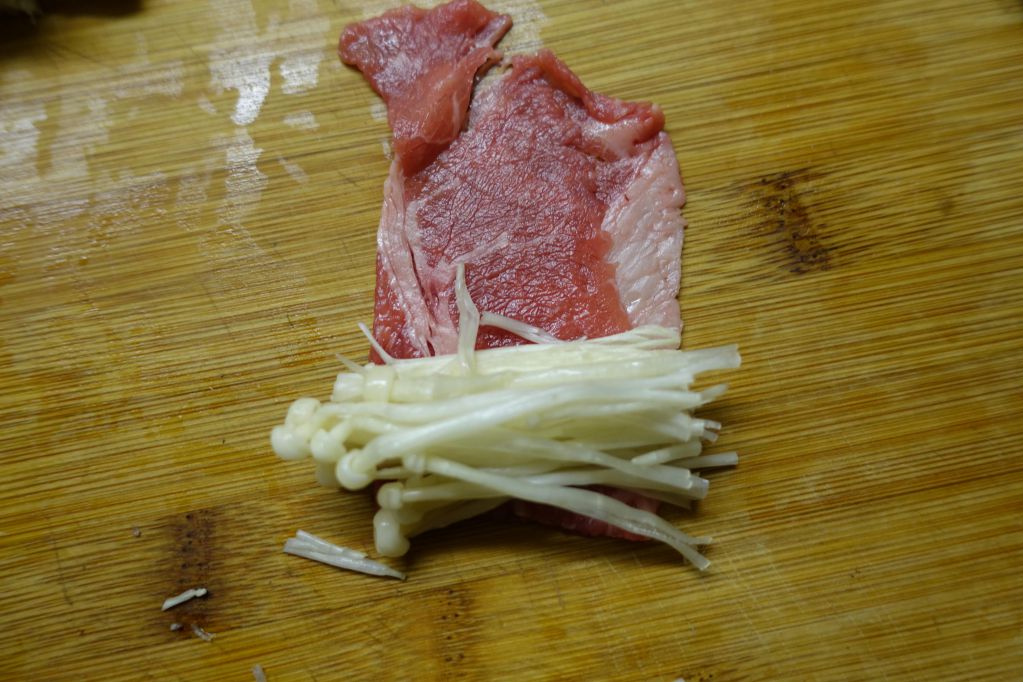 [日式料理] 金菇牛肉卷 超简单食谱的加工步骤