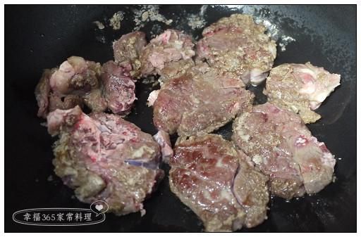 简易红酒炖牛肉(一锅到底)的加工步骤