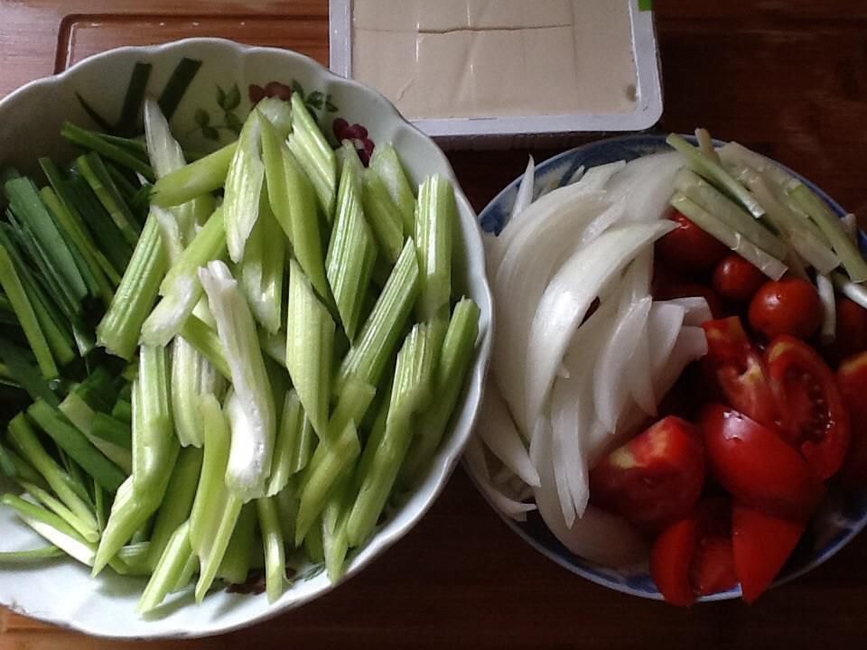 牛肉泡菜锅的加工步骤