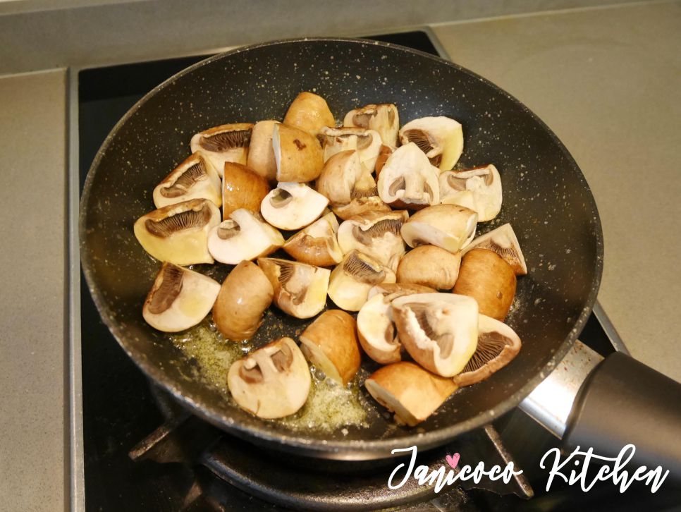 西式主菜🥘红酒炖牛肉的加工步骤