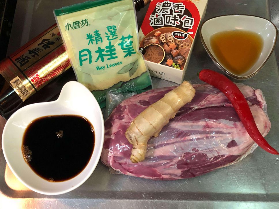 绍兴卤牛腱【宴客菜】的加工步骤