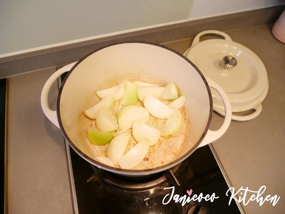 西式主菜🥘红酒炖牛肉的加工步骤