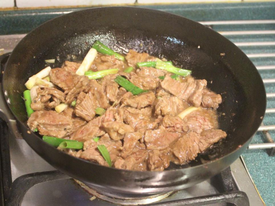 蒙古牛肉Mongolian Beef的加工步骤