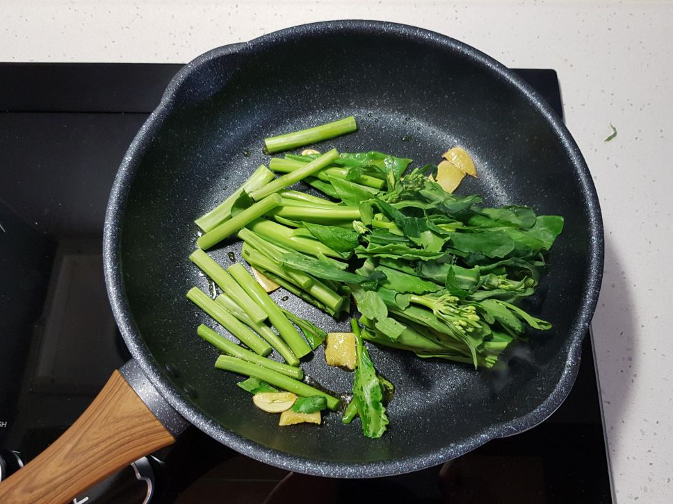 蚝油芥兰牛肉的加工步骤