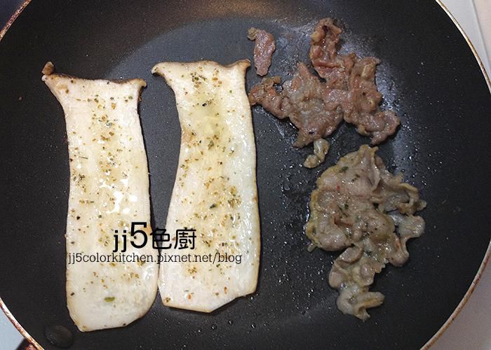 孜然田园牛肉卷【15分钟年菜】的加工步骤