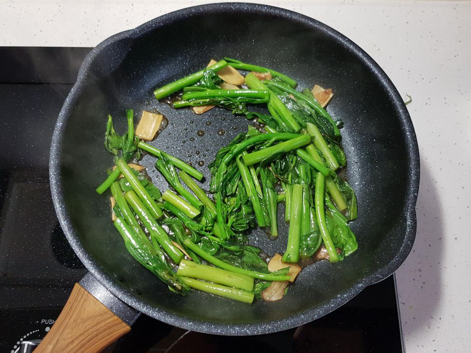 蚝油芥兰牛肉的加工步骤