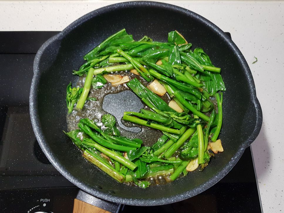 蚝油芥兰牛肉的加工步骤