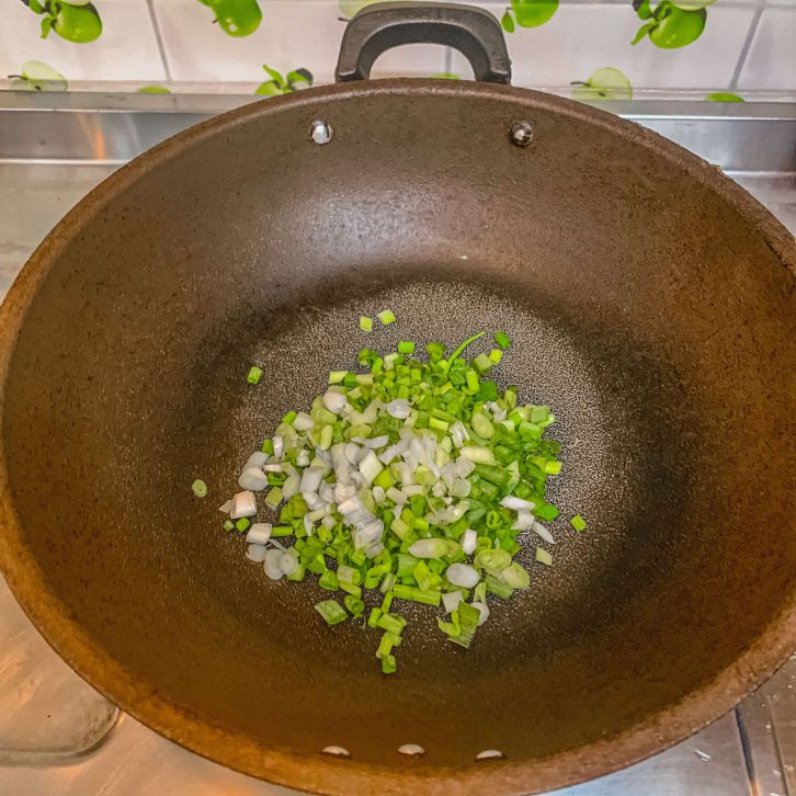 韩式新猪肉嫩豆腐锅（五辛蛋素）的加工步骤