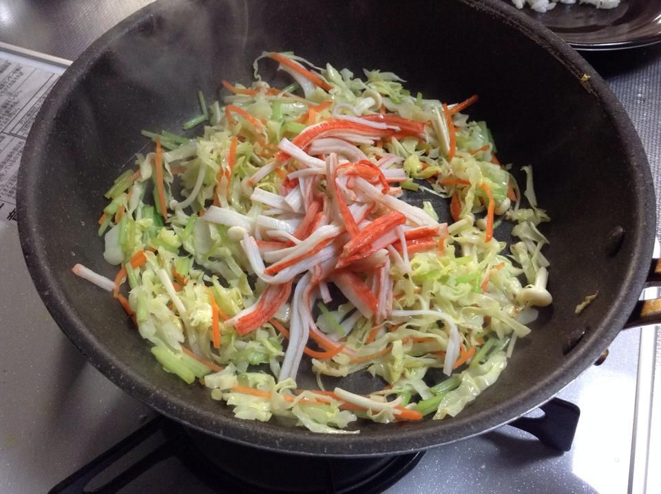 天津饭（日式滑蛋烩饭）的加工步骤