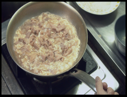 鸡肉亲子丼