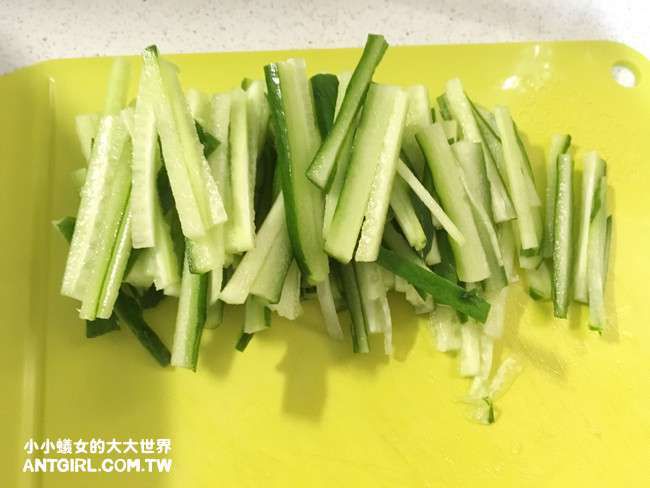 纳豆乌龙冷面(偷吃步用保温杯做温泉蛋)的加工步骤