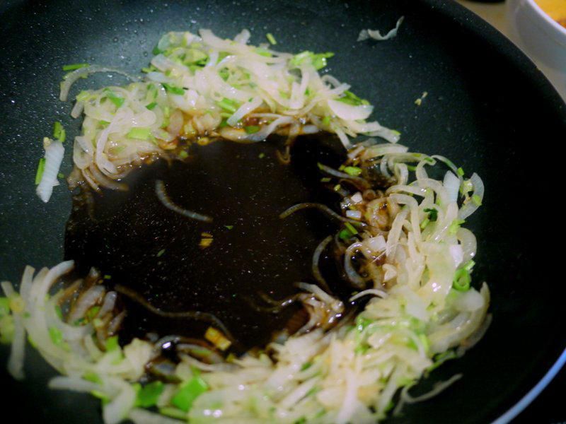 ♫【深夜食堂】不一样的「亲子丼」的加工步骤