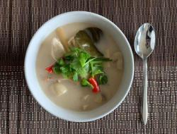 泰式椰汁鸡汤(Tom Kha Gai)