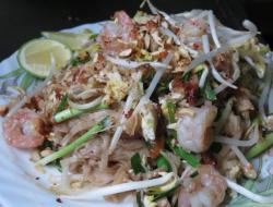 鲜虾泰式炒河粉 Shrimp Pad Thai