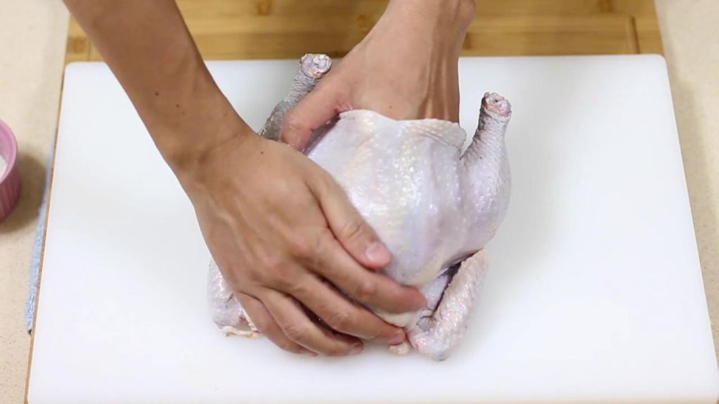 法国家常烤鸡 poulet rôti的加工步骤