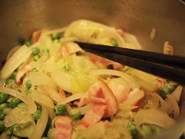 【七夕食谱】粉煎扇贝配炖青豆的加工步骤