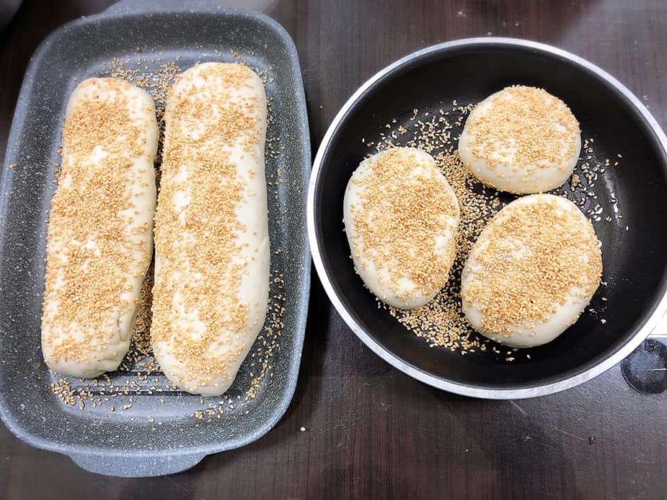 葱香肉饼(水波炉料理)的加工步骤