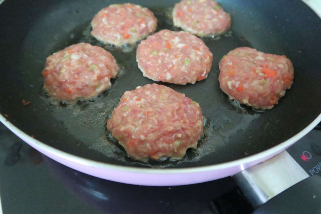 黄瓜镶肉~免开火电锅料理，夏天清爽便当菜的加工步骤