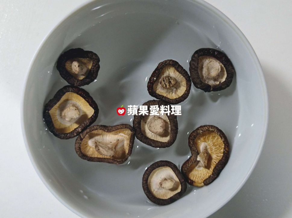 洋葱肉燥（无油烟。电锅）的加工步骤