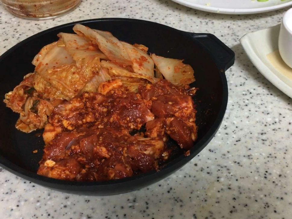 韩式猪肉泡菜锅（简易版）(김치찌개)的加工步骤