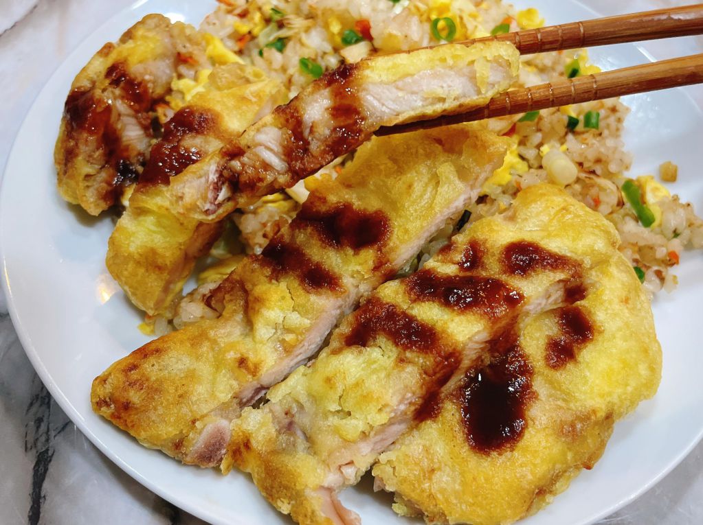 香喷喷酥炸排骨炒饭的加工步骤