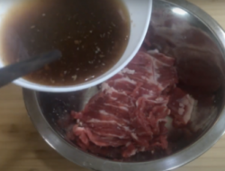 电子锅牛肉饭