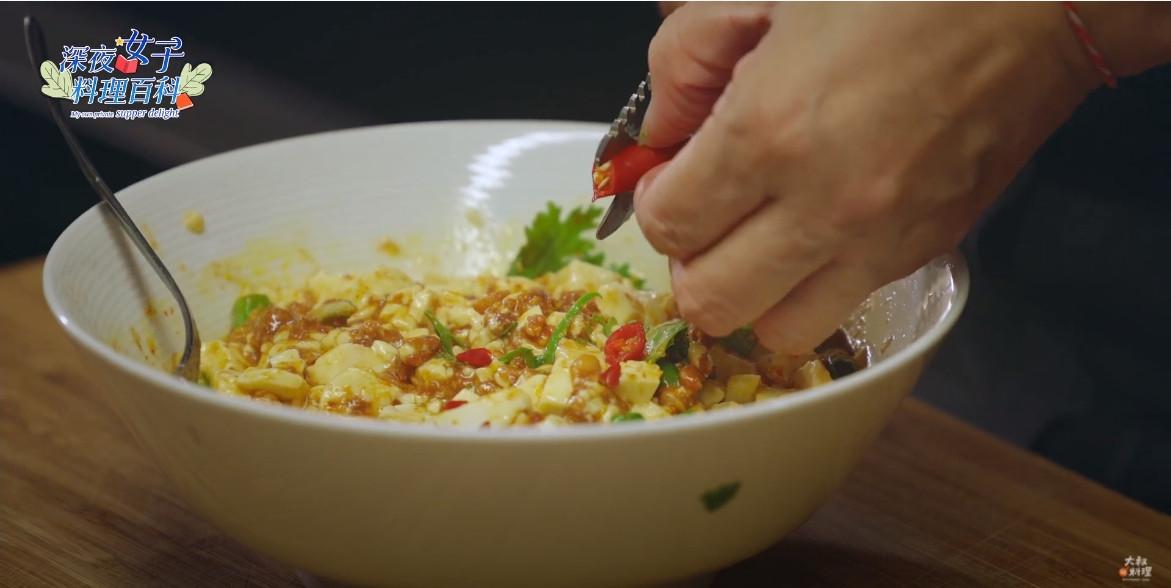 肉酱酪梨冷豆腐 的加工步骤