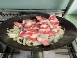 日式盖浇饭牛丼 