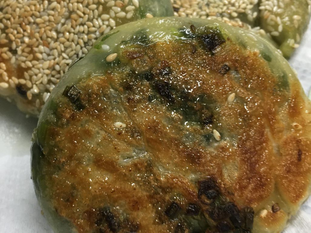 古早味葱饼及鸡肉蔬菜汤 的加工步骤