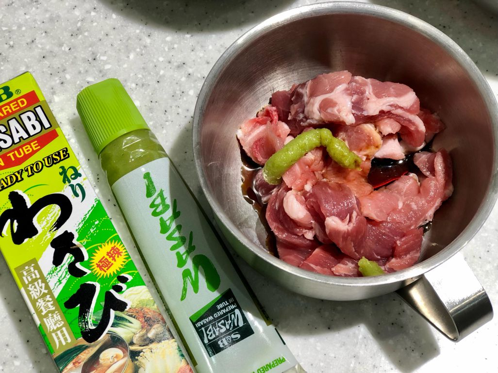 酪梨肉片炒嫩蛋 的加工步骤