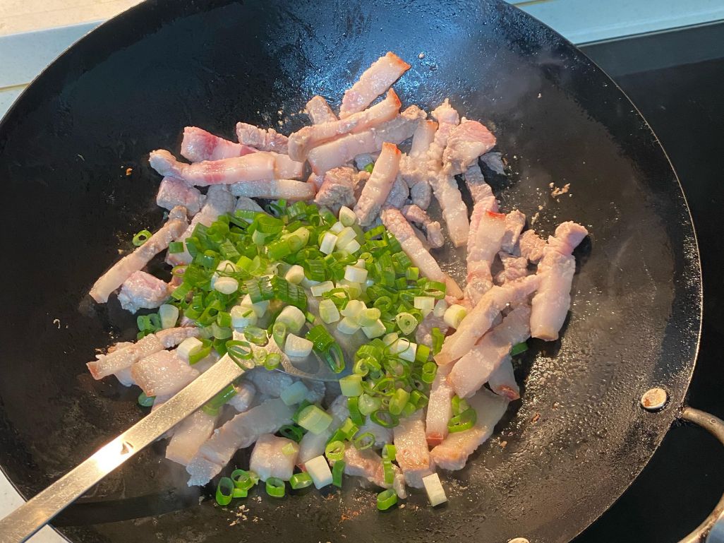 电锅须肉饭搅饭 的加工步骤