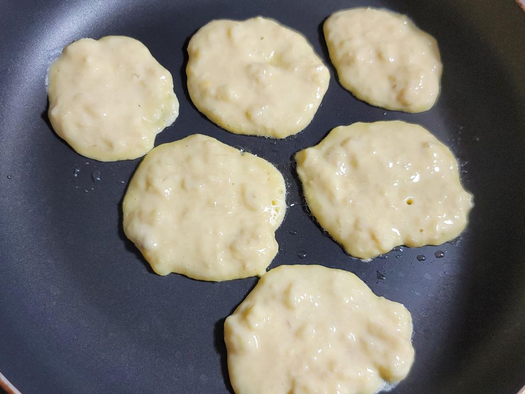 芭蕉鲜奶煎饼 的加工步骤