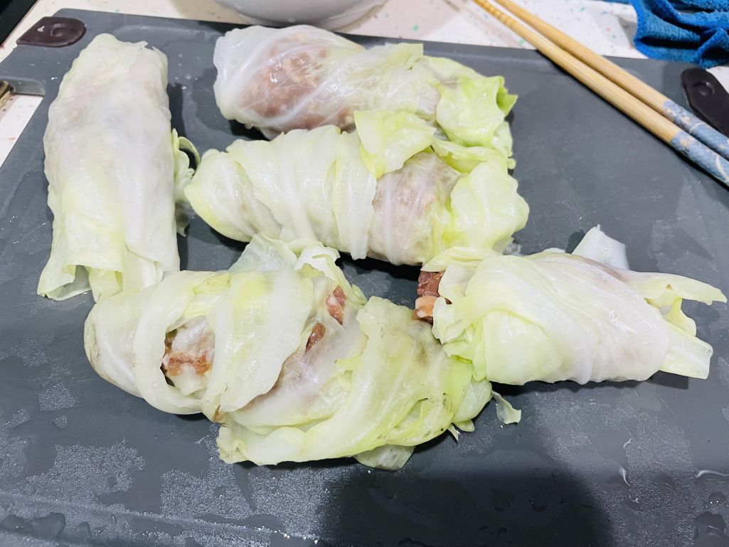 高丽菜肉卷 的加工步骤