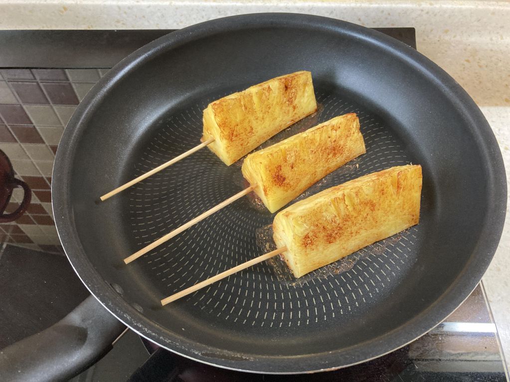 肉桂糖烤凤梨 的加工步骤