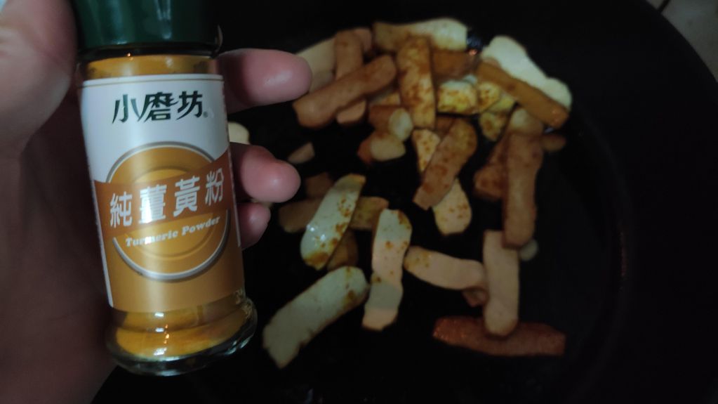 姜黄韭菜炒豆干 的加工步骤