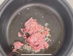 肉燥炒水莲