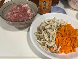 菇菇肉燥拌面