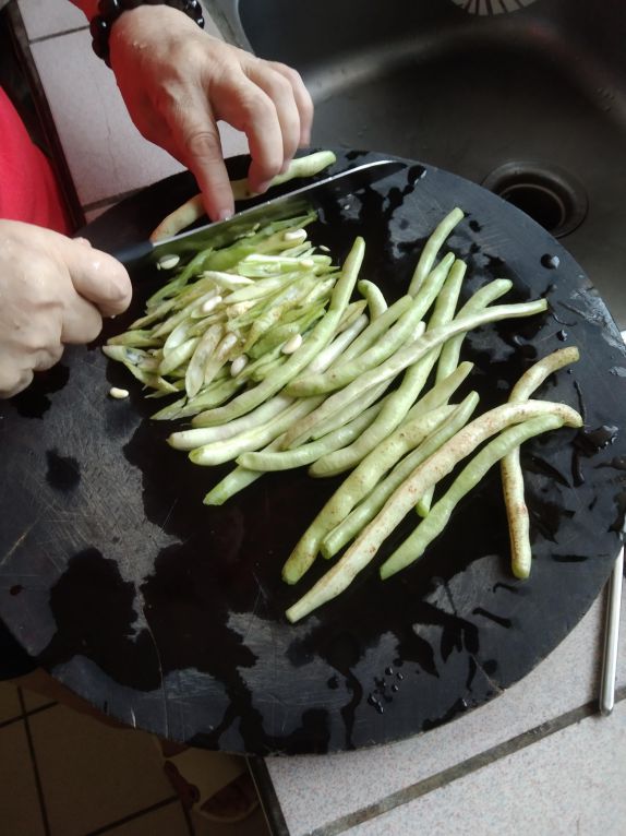 四季豆炒肉片的加工步骤