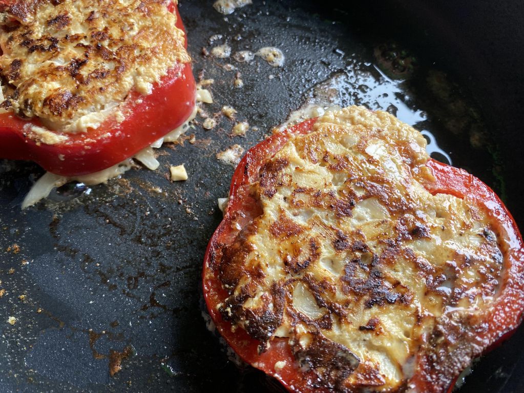 下饭镶肉佐酪梨蜂蜜的加工步骤