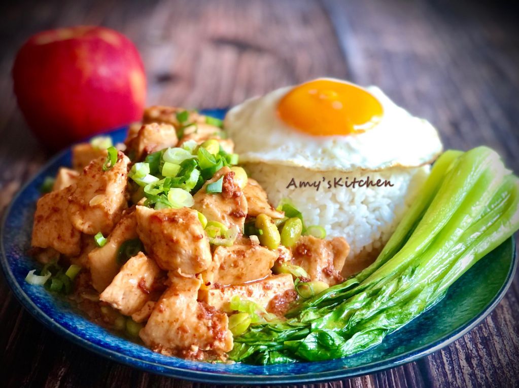 秀珍菇麻油鸡饭的加工步骤