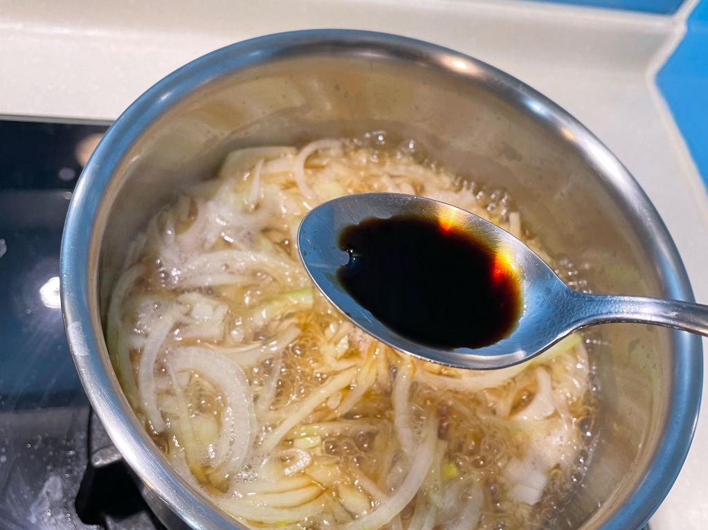 青柠煎豚肉丼饭的加工步骤