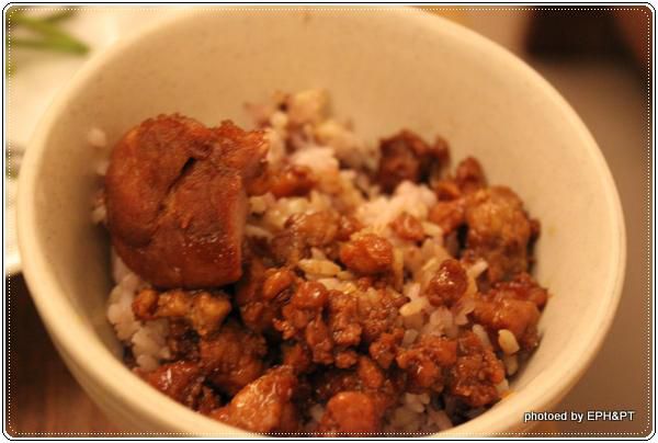 铸铁锅煮滷肉饭＆滷猪腱肉的加工步骤