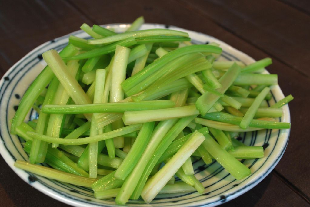 贝儿实验室。台式润饼卷的加工步骤