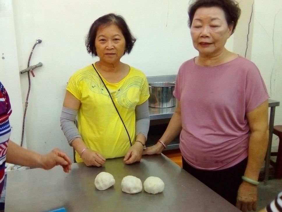 眷村味葱油饼(1组)的加工步骤